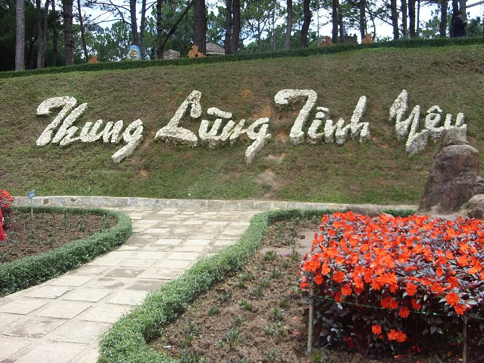 Ho Tuan KIet / CC BY-SA 3.0, via Wikimedia Commons